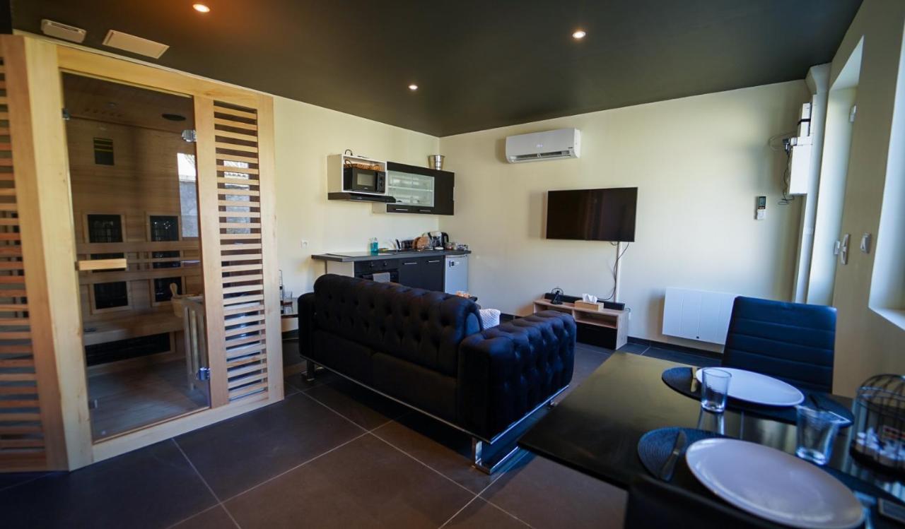 Magnifique Duplex Avec Jaccuzi, Sauna Et Cinema Room Privatif Fontenoy  Zewnętrze zdjęcie