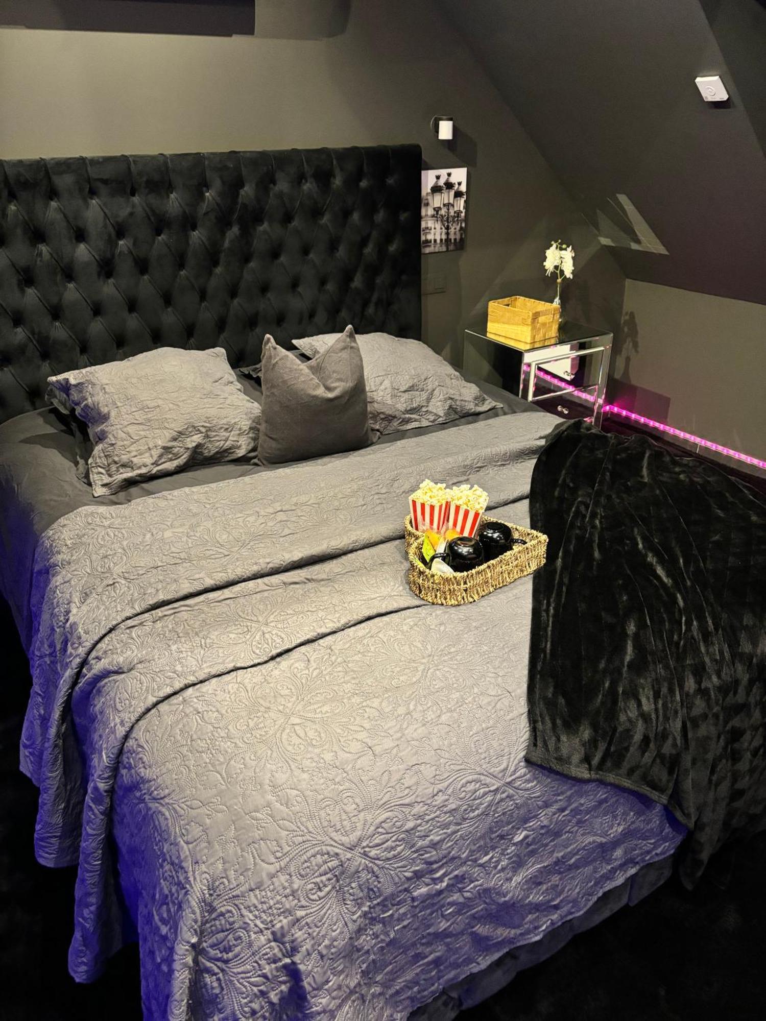Magnifique Duplex Avec Jaccuzi, Sauna Et Cinema Room Privatif Fontenoy  Zewnętrze zdjęcie